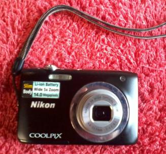 Nikon Coolpix digi cam photo